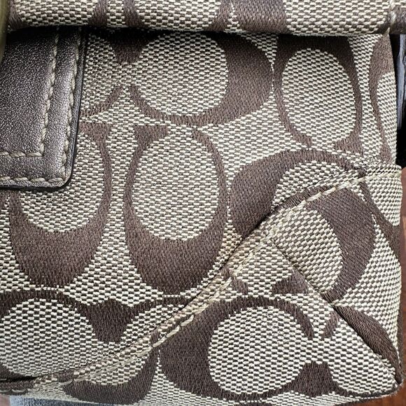 Coach Y2K Soho Signature Mini Demi Baguette Style No. 8K38 - Picture 11 of 15